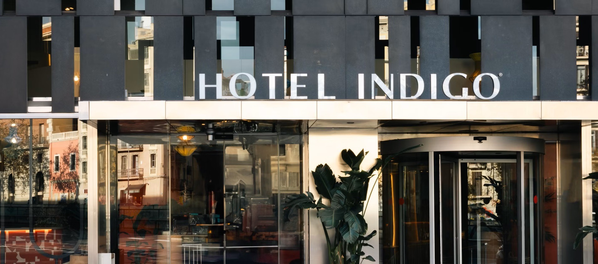 Hotel Indigo Barcelona Gran Via: Unparalleled Convenience and Comfort