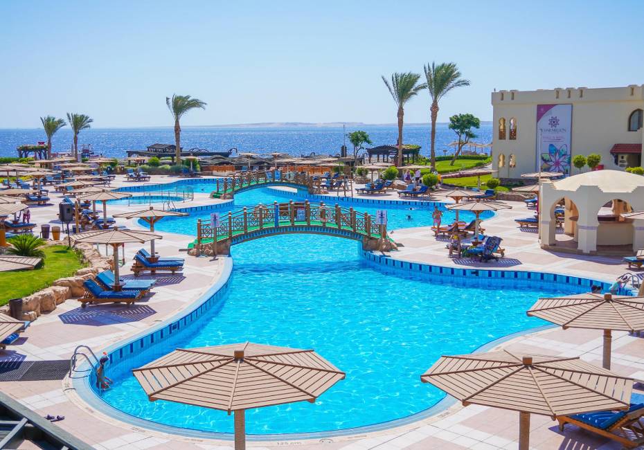 Charmillion Club Resort pool