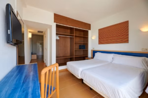 AluaSun Cala Antena Bedroom