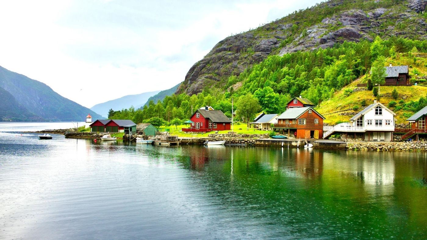 Majestic Norwegian Fjords: 7-Night Full-Board Cruise