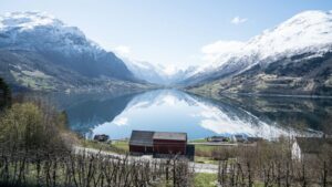 norwegian fjords cruise P&O Cruises iona